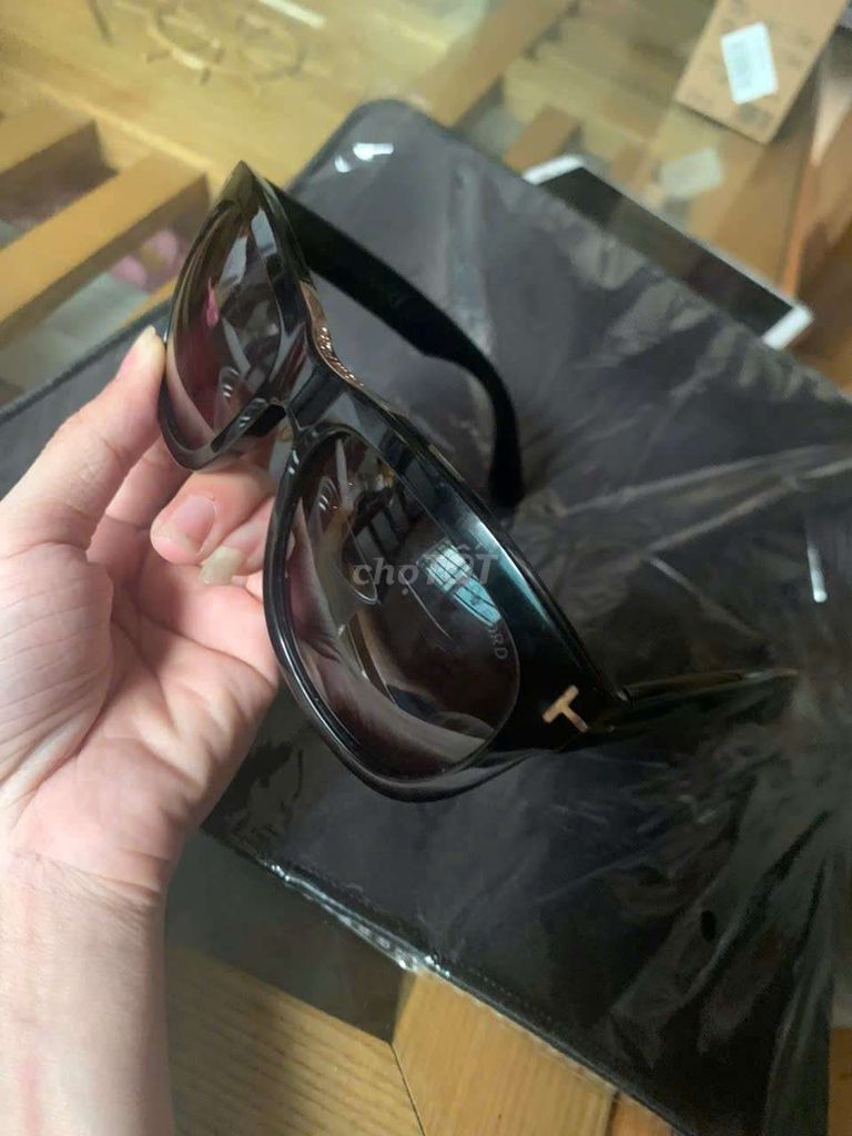 Kính Tom Ford TF9355 hiệu. Mua bán Phụ kiện thời trang khác tại Quận Liên Chiểu Đà Nẵng được đăng bởi kim cuoeng hình 1