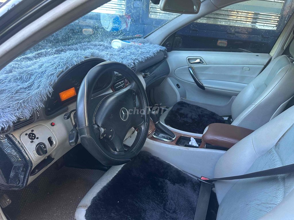 Mercedes Benz C Class 2004 C180K số tự động. Mua bán Ô tô tại Huyện Bàu Bàng Bình Dương được đăng bởi Trần Văn Quang hình 3