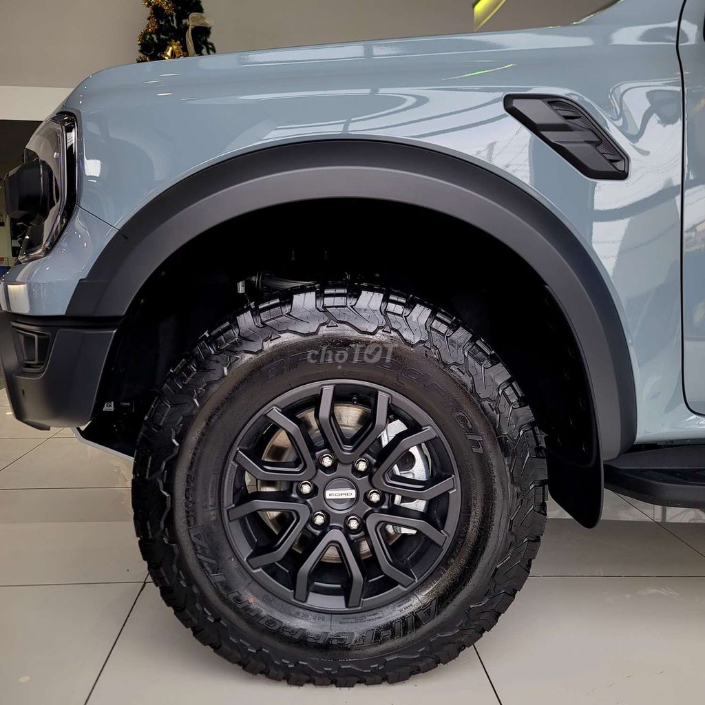 Ford Raptor 2025 Bán tải Xám. Mua bán Ô tô tại Huyện Định Quán Đồng Nai được đăng bởi Ford Long Khánh hình 2