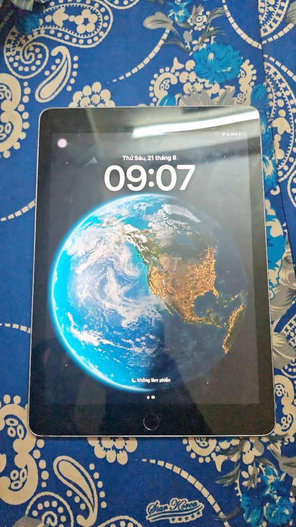 Apple iPad Gen 6 32GB hỏng lớp cảm ứng. Mua bán Máy tính bảng tại Quận Phú Nhuận Tp Hồ Chí Minh được đăng bởi Giakhiem Nguyen hình 1