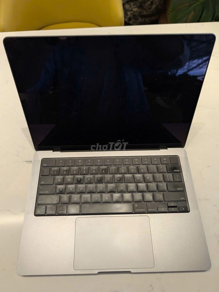 Apple Macbook Pro M2 14 inch 32GB/512GB 99%. Mua bán Laptop tại Quận 1 Tp Hồ Chí Minh được đăng bởi Ngân hình 1