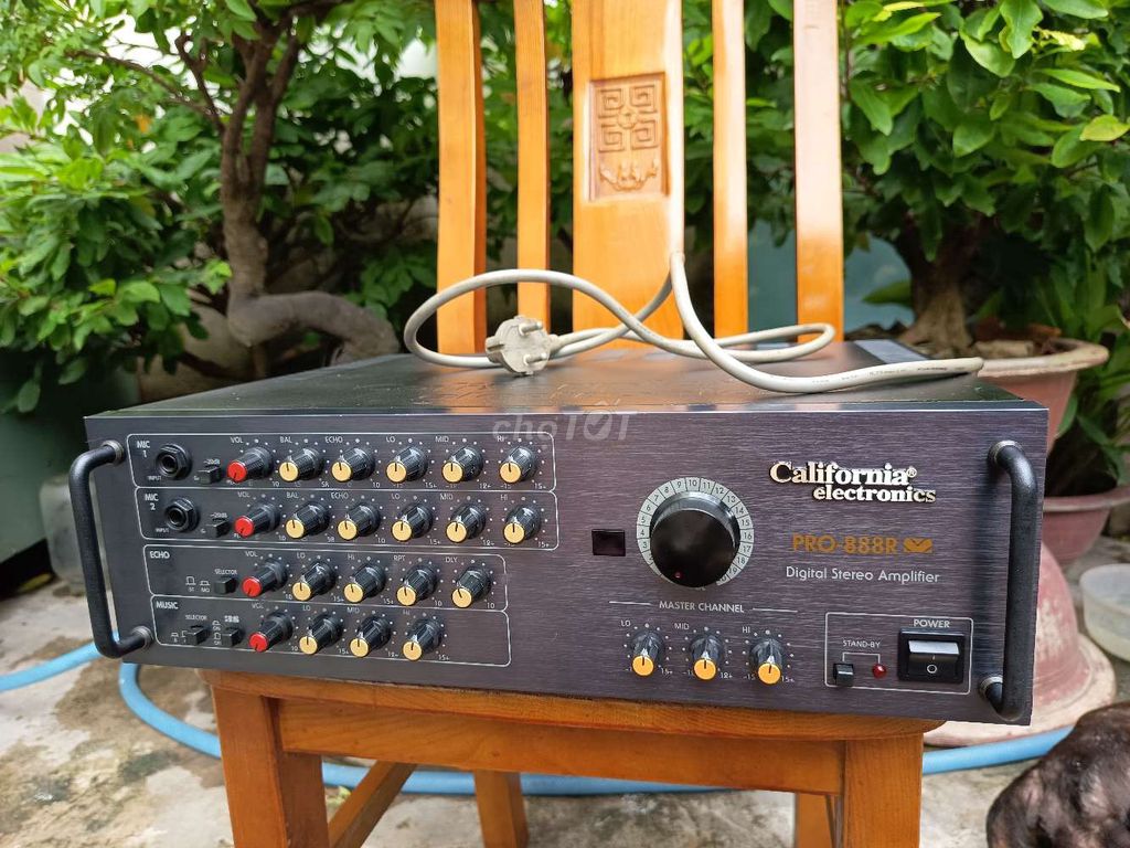Amply California Electronics PRO-888R us. Mua bán Tivi, Âm thanh tại Quận 7 Tp Hồ Chí Minh được đăng bởi Nguyễn Văn Vũ Phong hình 1