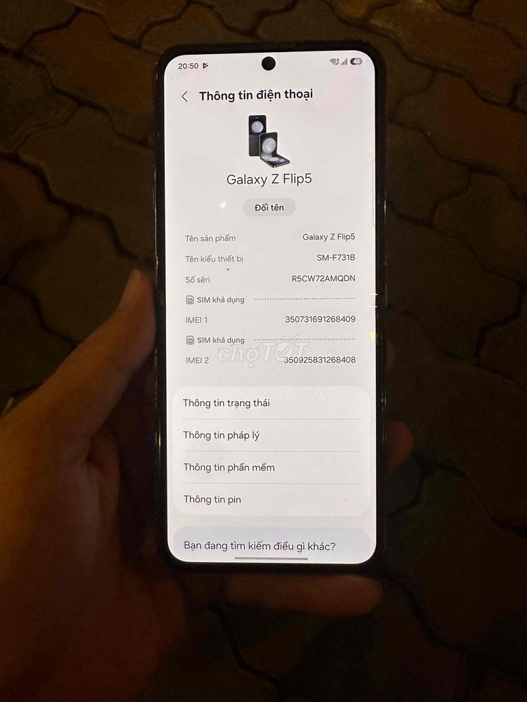 Samsung Galaxy Z Flip5 Đen zin đep. Mua bán Điện thoại tại Quận 8 Tp Hồ Chí Minh được đăng bởi thụy ngô hình 1