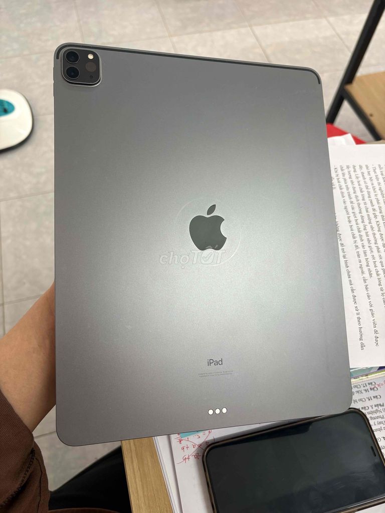 Apple iPad Pro 12.9-inch 4th 128GB Xám. Mua bán Máy tính bảng tại Thành phố Nha Trang Khánh Hòa được đăng bởi hieu nguyen hình 1