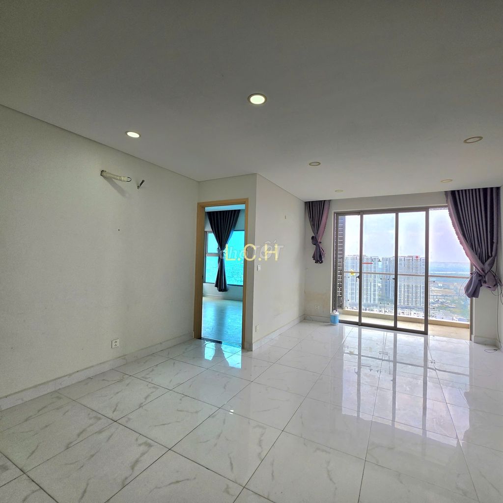 Аренда · 3 комн. · 83 м² · Quận 7, ул. Hoàng Quốc Việt