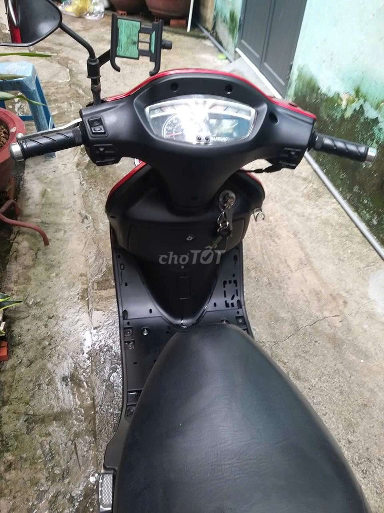 Suzuki UA 125cc Fi 2014 Красный карамельный