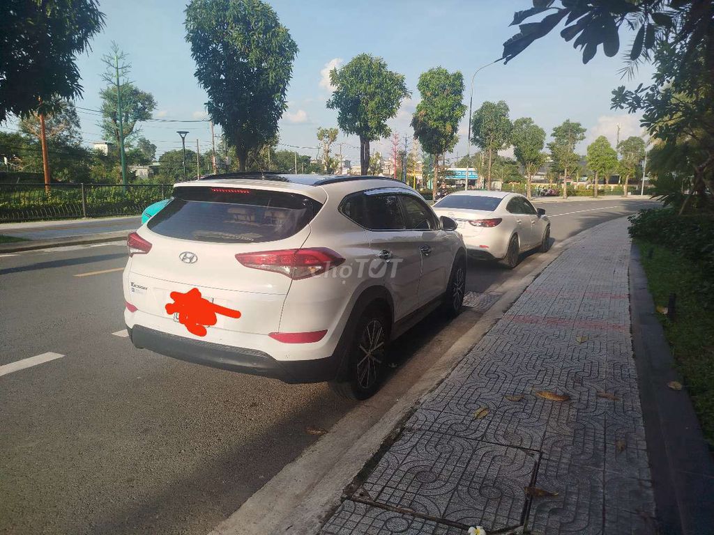 Hyundai Tucson 2016 - 103000 km. Mua bán Ô tô tại Thành phố Thủ Đức Tp Hồ Chí Minh được đăng bởi Viet hình 4
