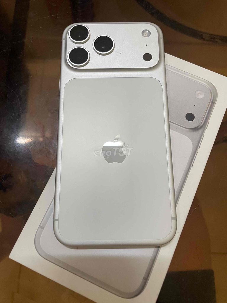 iphone 17pm 256 trắng lướt 99% mã vn. Mua bán Điện thoại tại Huyện Hóc Môn Tp Hồ Chí Minh được đăng bởi Le Duy hình 1