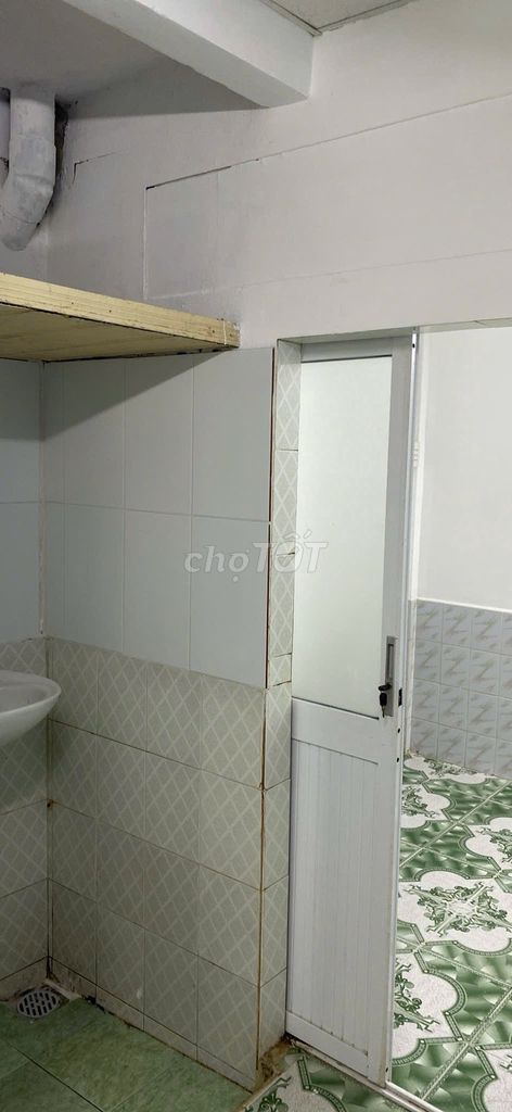 Cho thuê căn hộ 206 lô K cc Nguyễn thiện thuật, phường 1 , quận 3