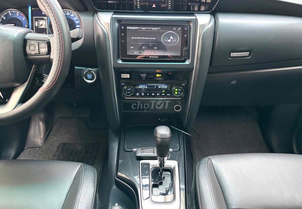 Toyota Fortuner 2024 2.4L 4x2 sx 2024 màu đen. Mua bán Ô tô tại Quận Cầu Giấy Hà Nội được đăng bởi Cao Quý hình 10