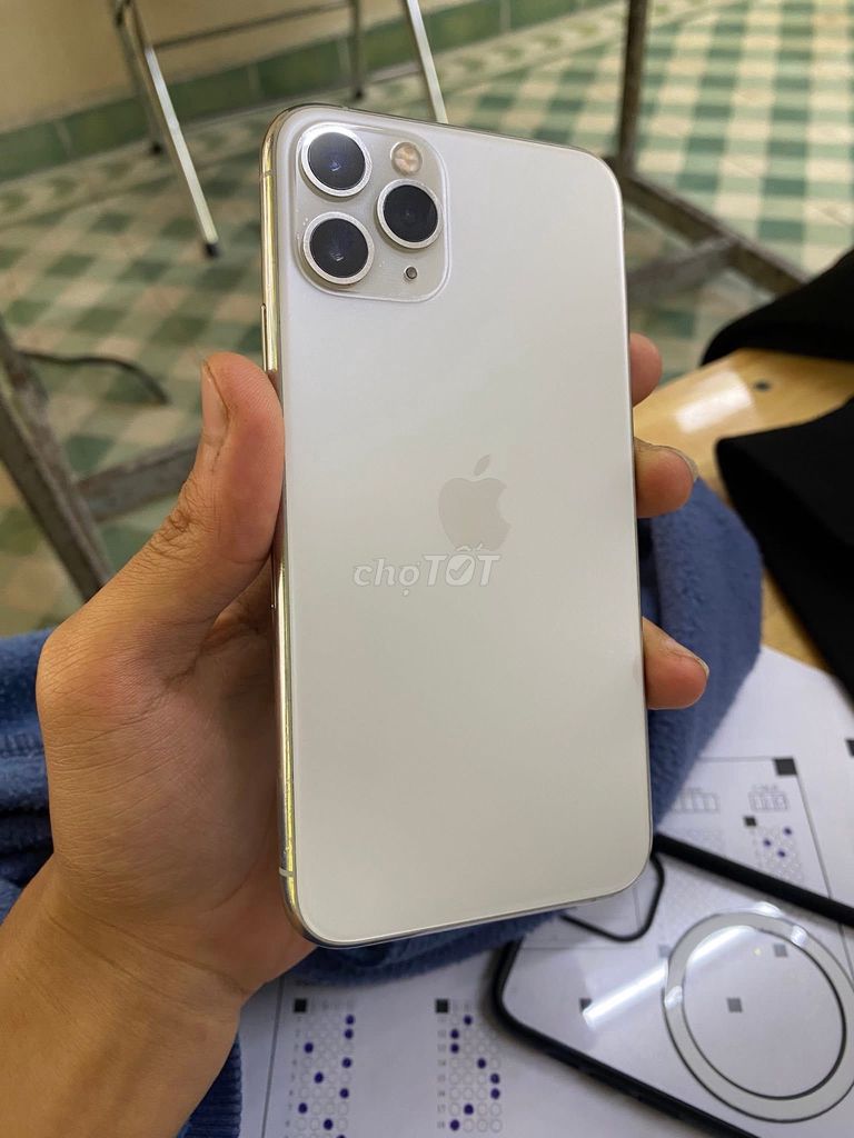 Apple iPhone 11 Pro 256GB Trắng. Mua bán Điện thoại tại Thành phố Thủ Đức Tp Hồ Chí Minh được đăng bởi Trần Hàm Đại Long hình 1