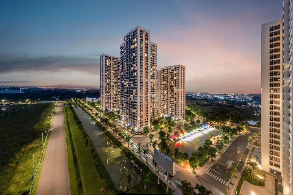 Cần bán căn hộ 3PN 2.8 T Vinhomes Q9 view sông thoáng mát
