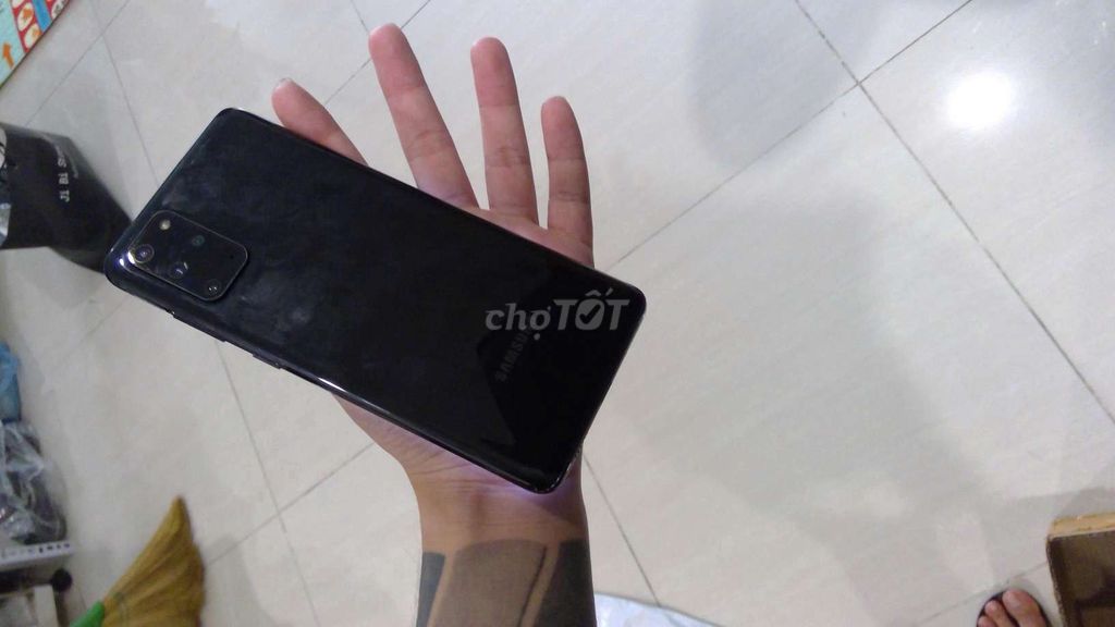 cần pass Samsung S20 Plus Đen ram 12gb. Mua bán Điện thoại tại Huyện Gia Lâm Hà Nội được đăng bởi hoàng hải minh hình 1