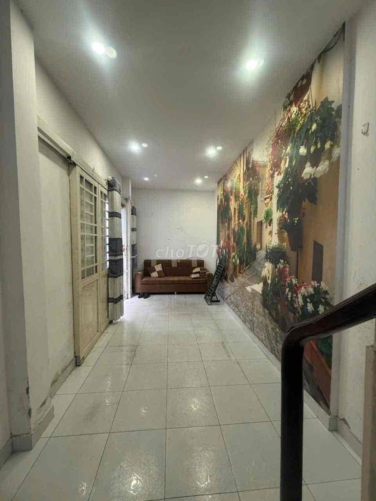 Аренда · 2 комн. · 33 м² · Quận Phú Nhuận, ул. Đường Phan Xích Long