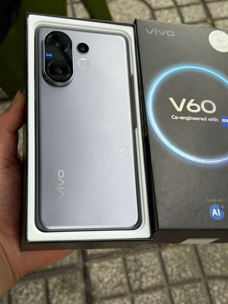 Vivo V60 5G 256GB Xám 99% BH 12.2026. Mua bán Điện thoại tại Quận Tân Phú Tp Hồ Chí Minh được đăng bởi LUCKY SHOP hình 1