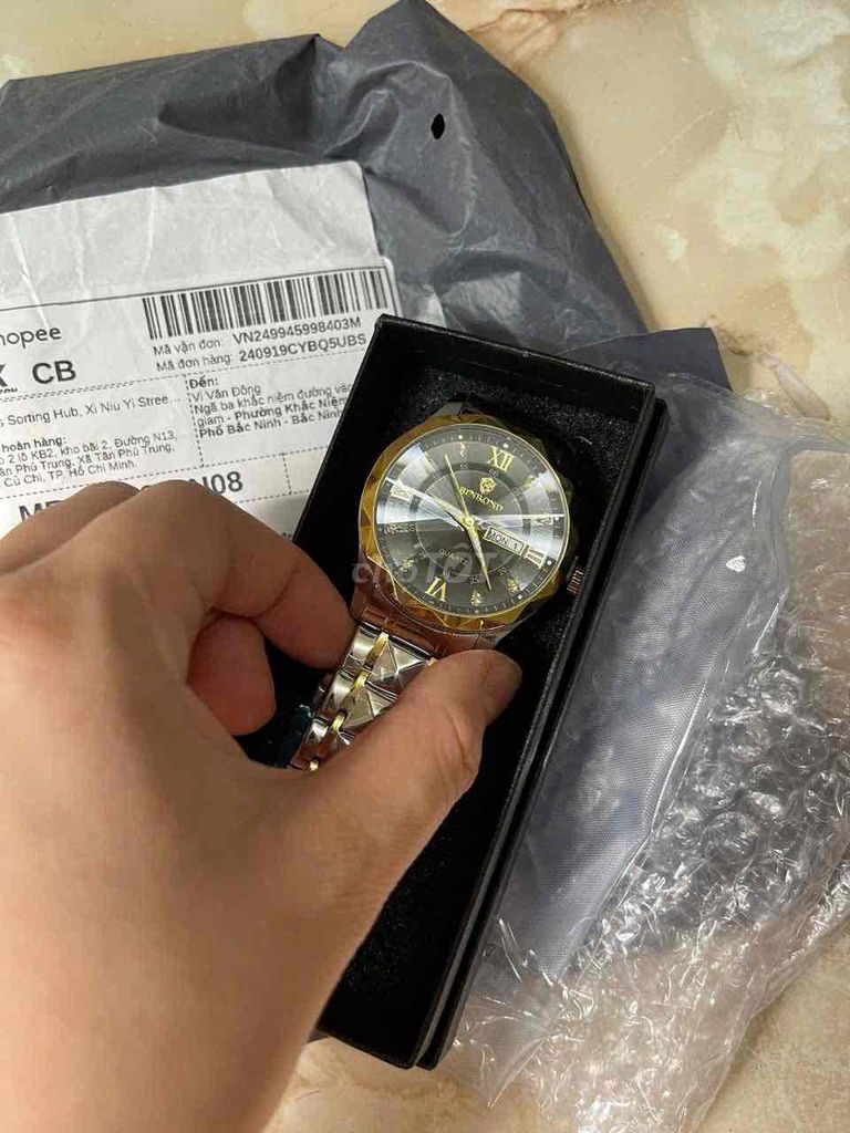 Đồng Hồ Nam Xịn Phong Cách Doanh Nhân. Mua bán Đồng hồ tại Quận 11 Tp Hồ Chí Minh được đăng bởi Bảo Ân hình 5