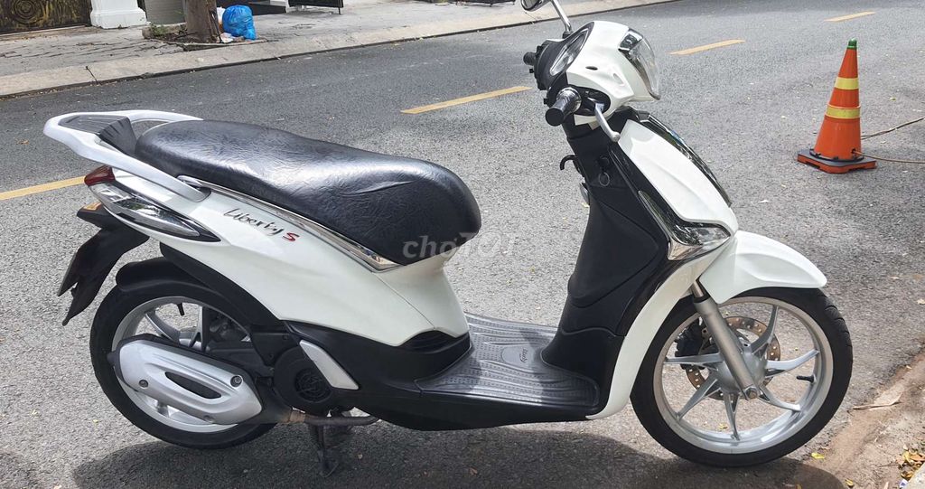 Liberty 125 ie máy iget đời mới Bs Tphcm. Mua bán Xe máy tại Quận Phú Nhuận Tp Hồ Chí Minh được đăng bởi Dung hình 4