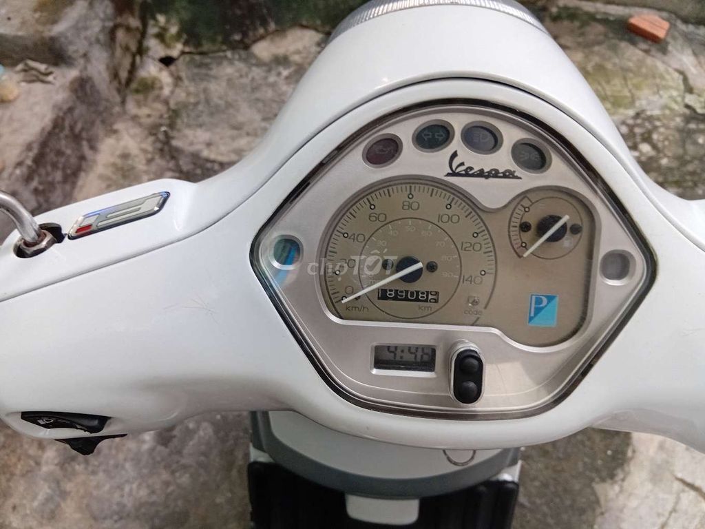 Cần bán xe vespa zin chưa mở đầu. Mua bán Xe máy tại Quận 3 Tp Hồ Chí Minh được đăng bởi Nguyễn văn sùng hình 6
