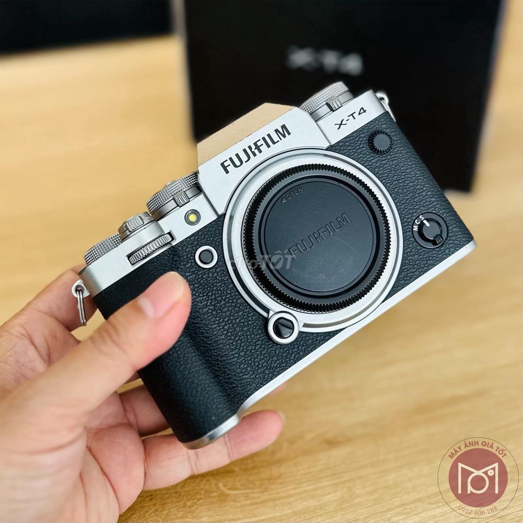 Fujifilm XT4 silver khá đẹp full hộp. Mua bán Máy ảnh, Máy quay tại Quận 8 Tp Hồ Chí Minh được đăng bởi Mẫn Phan hình 1