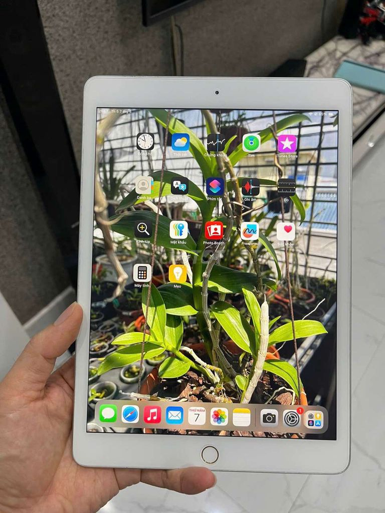 ipad gen 7 pin mới thay. Mua bán Máy tính bảng tại Quận Hải An Hải Phòng được đăng bởi Long631 hình 1