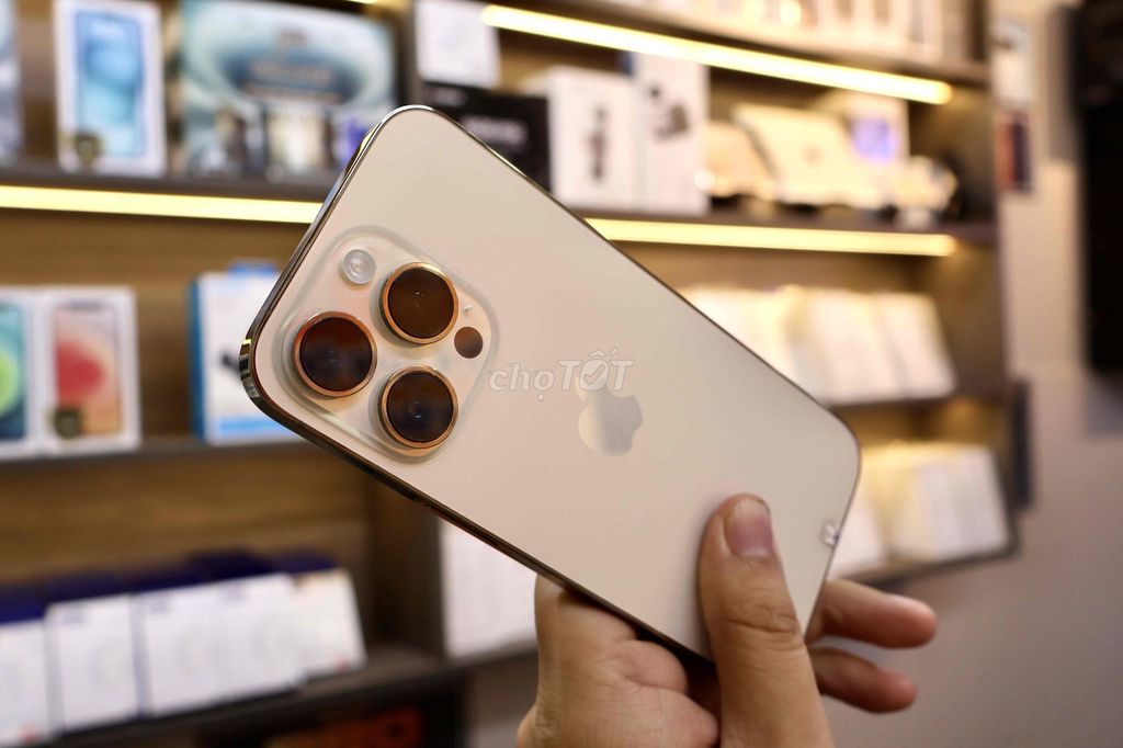 iPhone 14 Pro 256GB Vàng Nguyên Zin. Mua bán Điện thoại tại Thành phố Sóc Trăng Sóc Trăng được đăng bởi Nguyễn Phú hình 1
