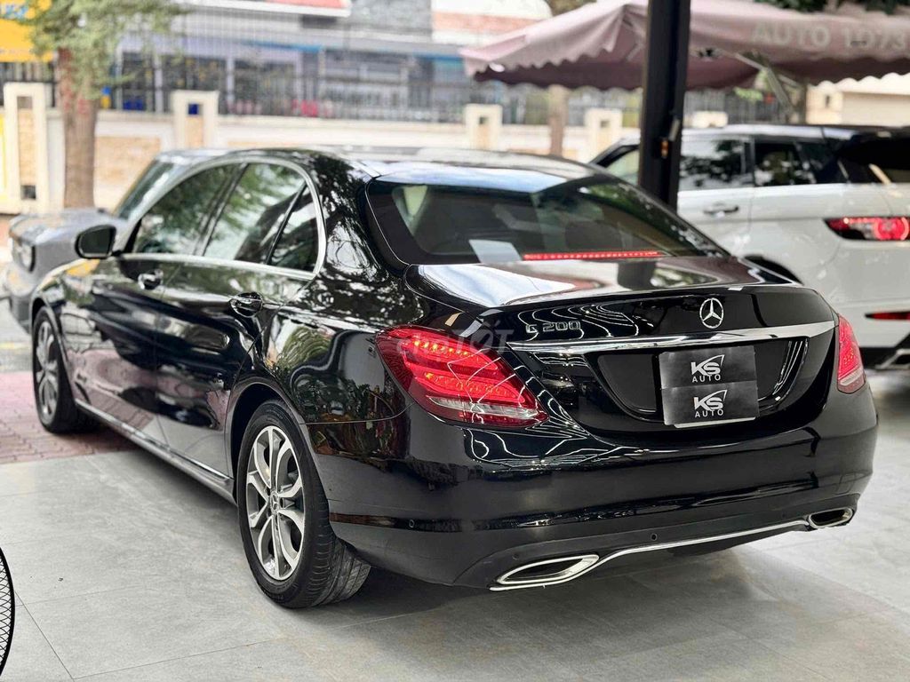 Mercedes Benz C200 model 2018. Mua bán Ô tô tại Quận 8 Tp Hồ Chí Minh được đăng bởi Khoa nguyễn hình 3