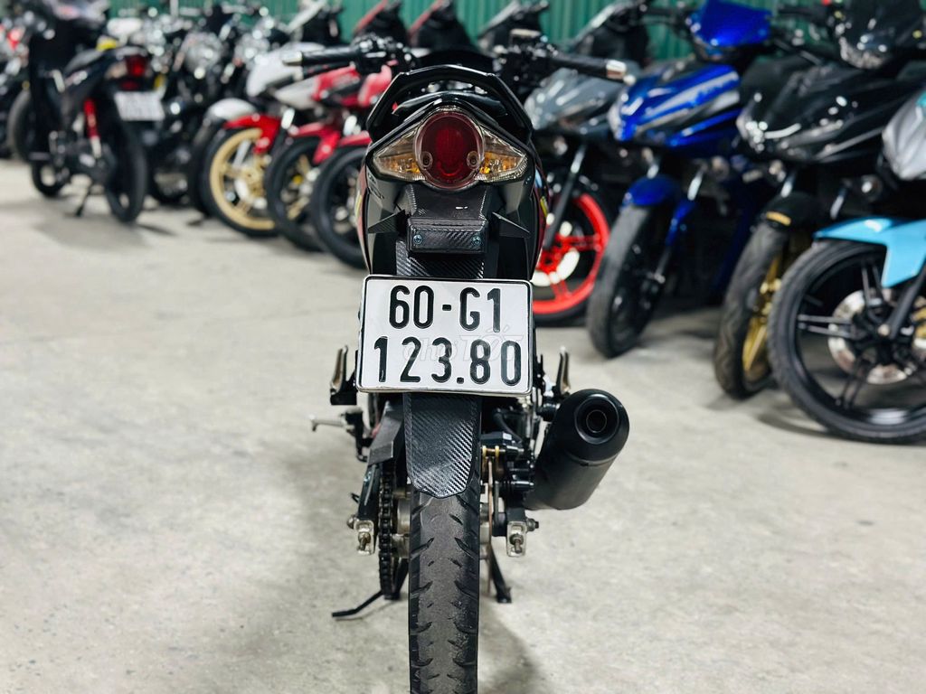 XE MÁYTHANH TÙNG_SATRIA 150 ĐỎ ĐEN MÁY ZIN 1 CHỦ. Mua bán Xe máy tại Quận Nam Từ Liêm Hà Nội được đăng bởi THANH TÙNG hình 4