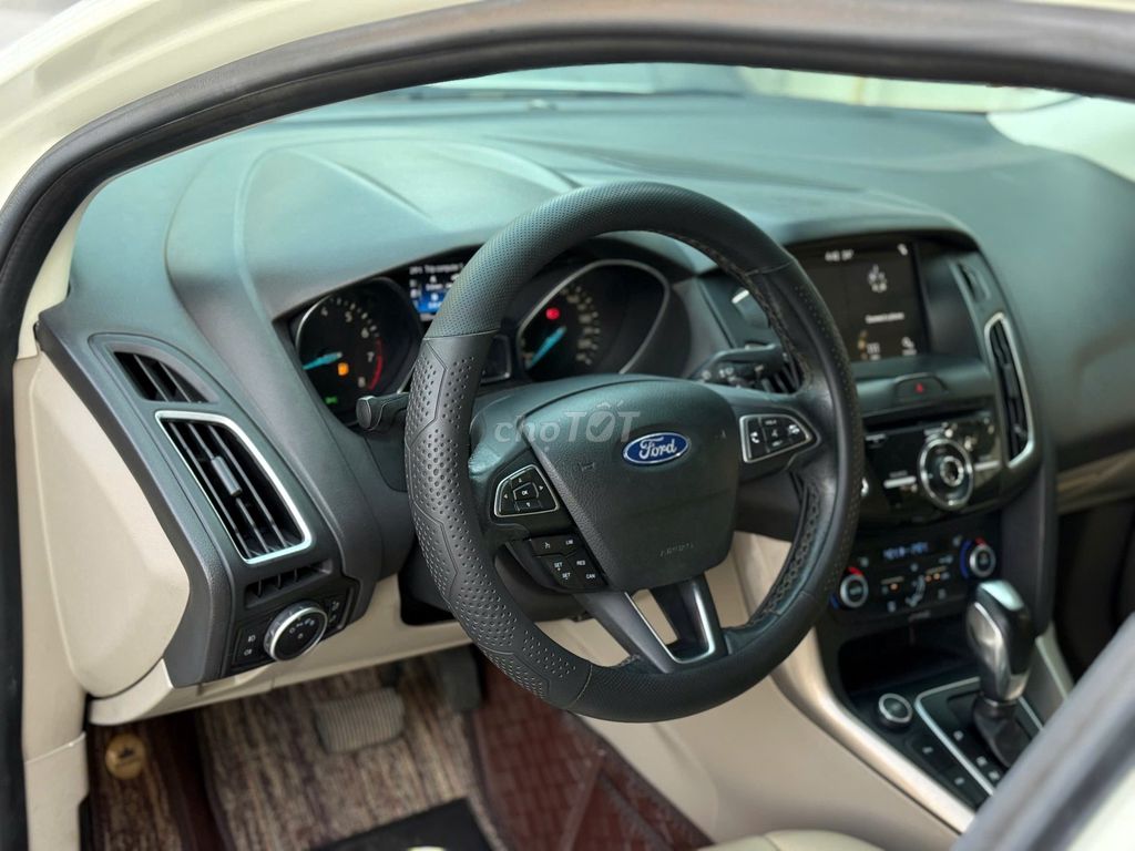 Ford Focus Titanium 2018 Trắng. Mua bán Ô tô tại Quận Bắc Từ Liêm Hà Nội được đăng bởi Lê Đức Dũng hình 6
