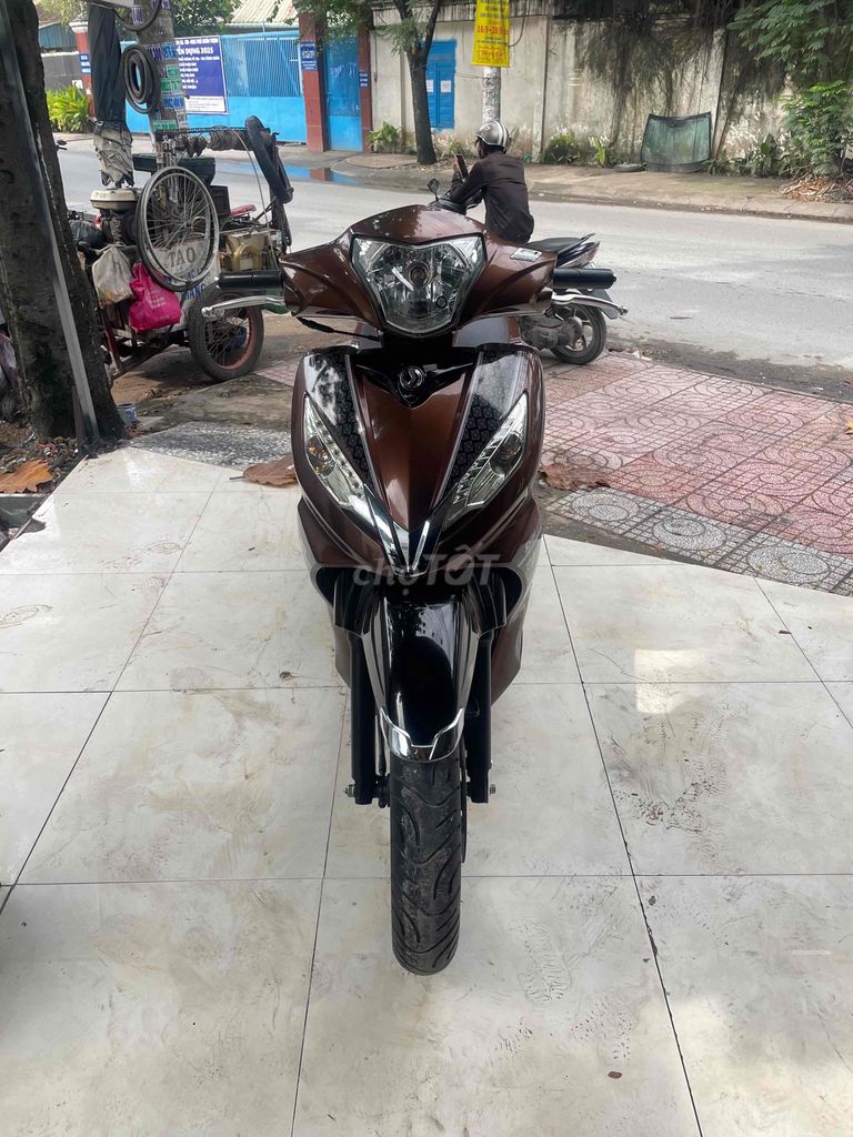 SYM Shark  Fi 2013 2 đĩa chính chủ biển thành phố. Mua bán Xe máy tại Huyện Bình Chánh Tp Hồ Chí Minh được đăng bởi Phong Vũ hình 2