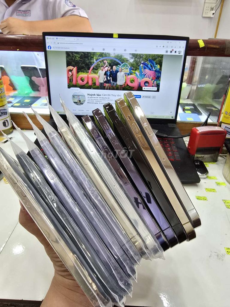 Iphone 14 Pro Max 128gb 256gb 512gb 1TB. Mua bán Điện thoại tại Thành phố Long Xuyên An Giang được đăng bởi Facebook Cầm Đồ Thúy Vân hình 1