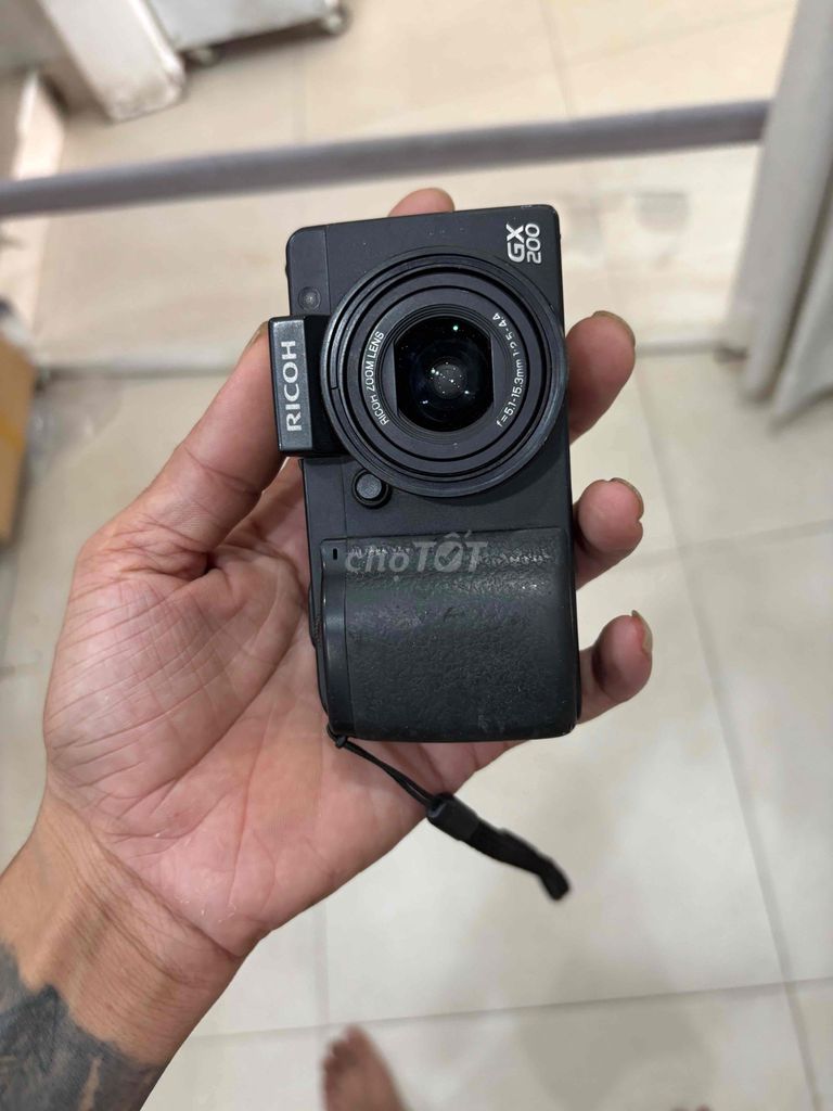 Máy ảnh Ricoh GX 200 Đen. Mua bán Máy ảnh, Máy quay tại Thành phố Dĩ An Bình Dương được đăng bởi Huy Đồ Cũ Dĩ An Bình Dương hình 1