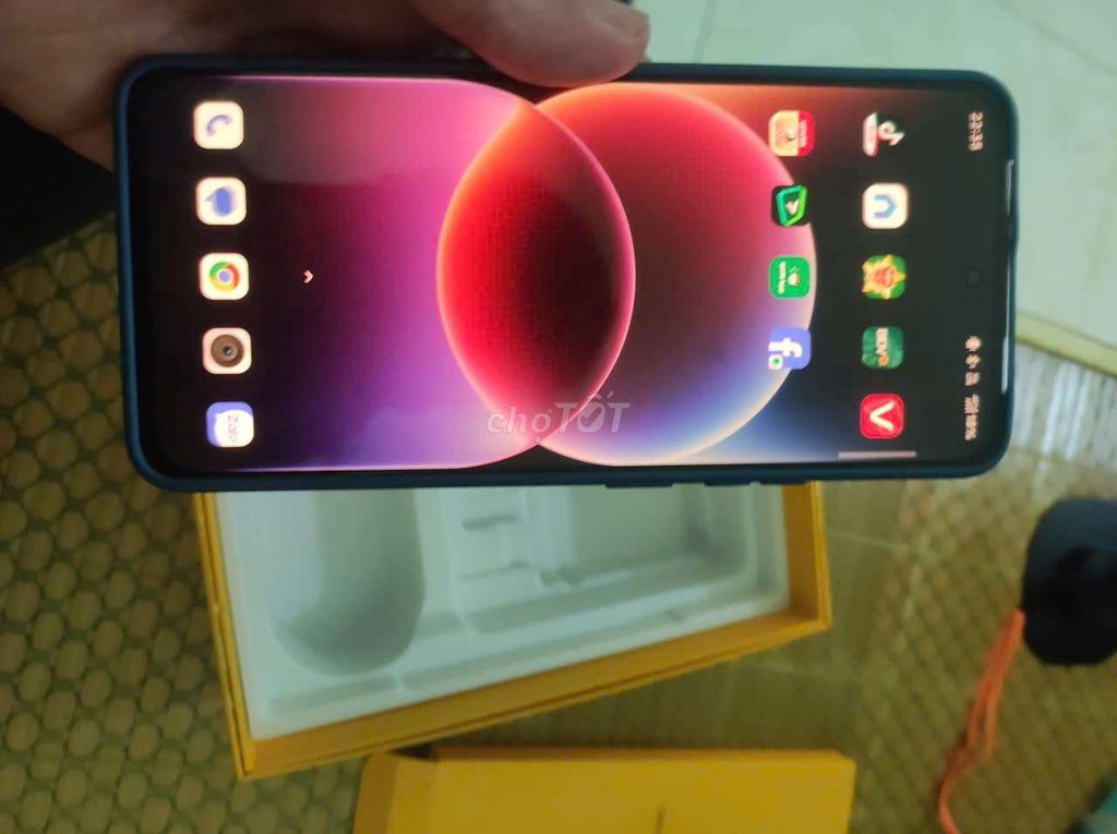Realme 13+ 256GB Vàng. Mua bán Điện thoại tại Huyện Nam Giang Quảng Nam được đăng bởi nam hình 1