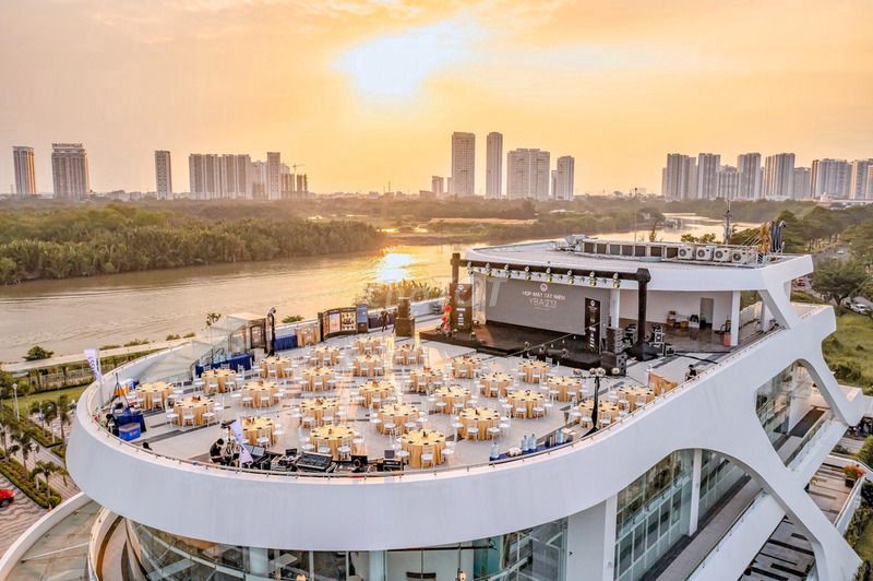 PHỤC VỤ NHÀ HÀNG - LƯƠNG SAU TIỆC LỊCH MỖI TUẦN. Việc làm tại Quận 1 Tp Hồ Chí Minh được đăng bởi CTY TMDV TÂM TÂM THANH CUNG ỨNG NHÂN SỰ  hình 2