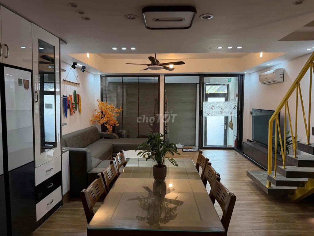 Аренда · 4 комн. · 100 м² · Quận Cẩm Lệ, ул. Đinh Văn Chấp