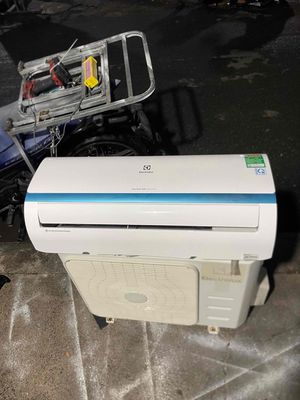 Máy lạnh ELECTROLUX INVERTER 1HP LẠNH NHANH