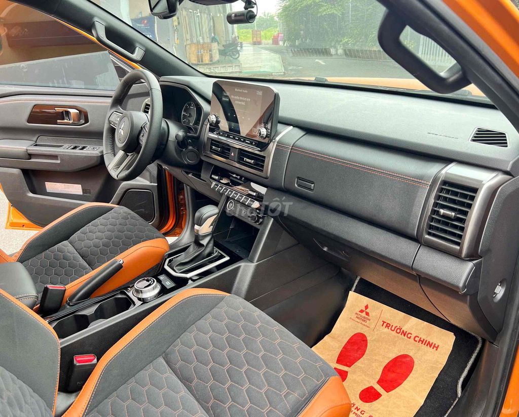 Mitsubishi Triton 2024 Athlete 4WD AT - 15500 km. Mua bán Ô tô tại Quận Tân Phú Tp Hồ Chí Minh được đăng bởi Nguyễn Thịnh hình 10