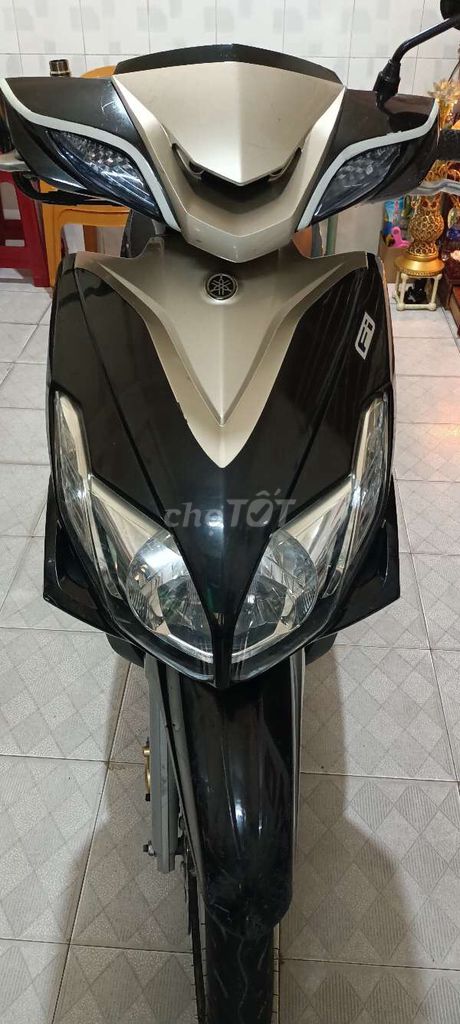 Yamaha Luvias FI Đen vàng đồng. Mua bán Xe máy tại Quận 5 Tp Hồ Chí Minh được đăng bởi THẮNG Q5 hình 2