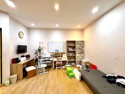 Bán nhà phố phạm văn đồng 40m2, xây 8 tầng ô tô đỗ cửa giá 9 tỷ. Mua bán nhà ở tại Quận Cầu Giấy Hà Nội được đăng bởi Nguyễn Khoa