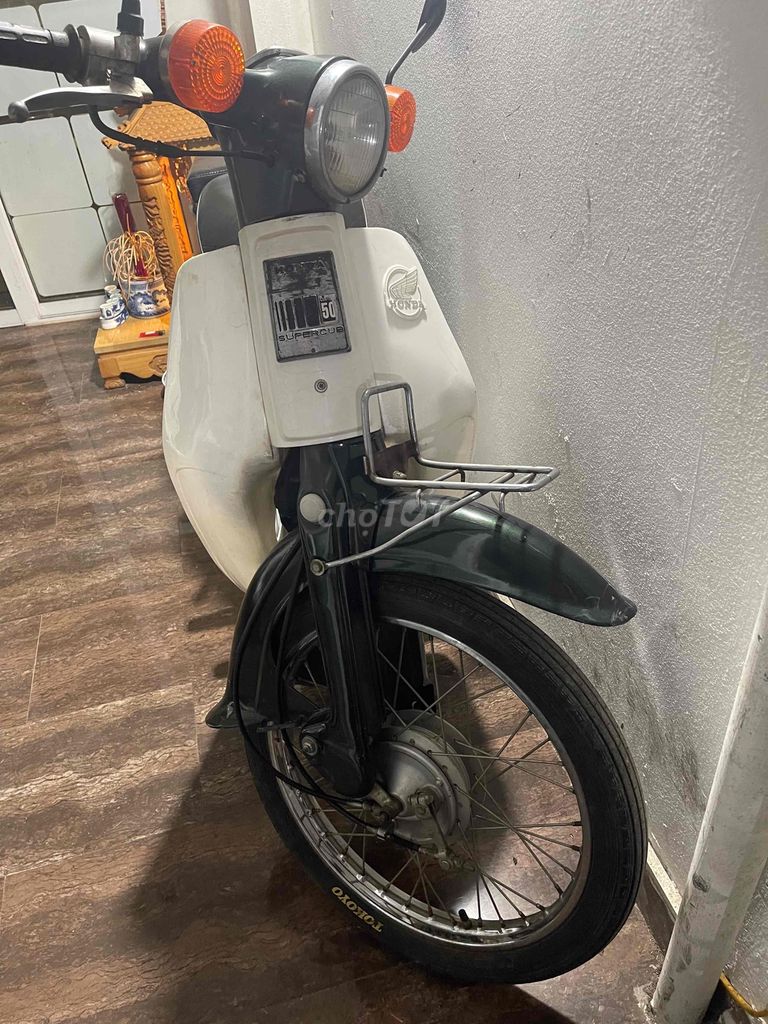 Honda Cub Nhật 81 50cc 1996 Máy Cực Ngon Xe Đẹp. Mua bán Xe máy tại Quận Hai Bà Trưng Hà Nội được đăng bởi Tuấn Giang hình 1