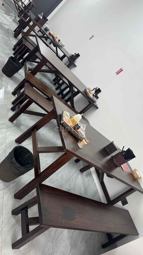 Bàn Ghế băng gỗ thông Mỹ. Mua bán Bàn ghế tại Quận Cẩm Lệ Đà Nẵng được đăng bởi KWOOD NỘI THẤT GỖ ME TÂY  hình 1