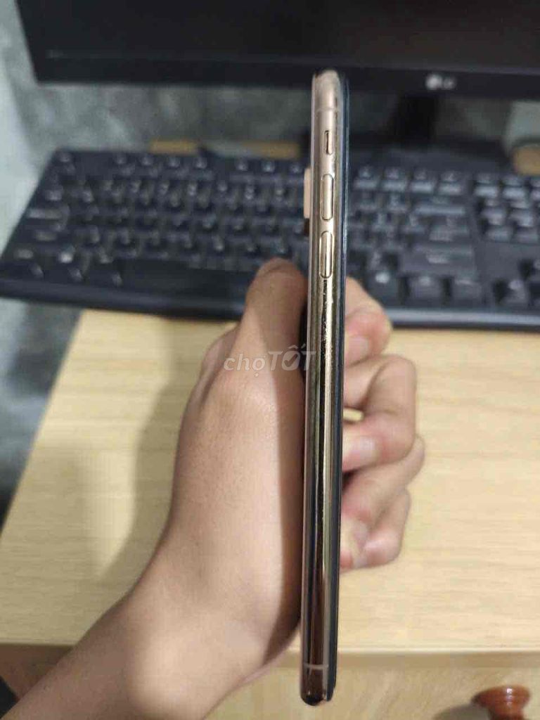 Apple iPhone Xs Max 64GB Vàng 2 SIM. Mua bán Điện thoại tại Huyện Gia Lâm Hà Nội được đăng bởi Ngọc Trung hình 1