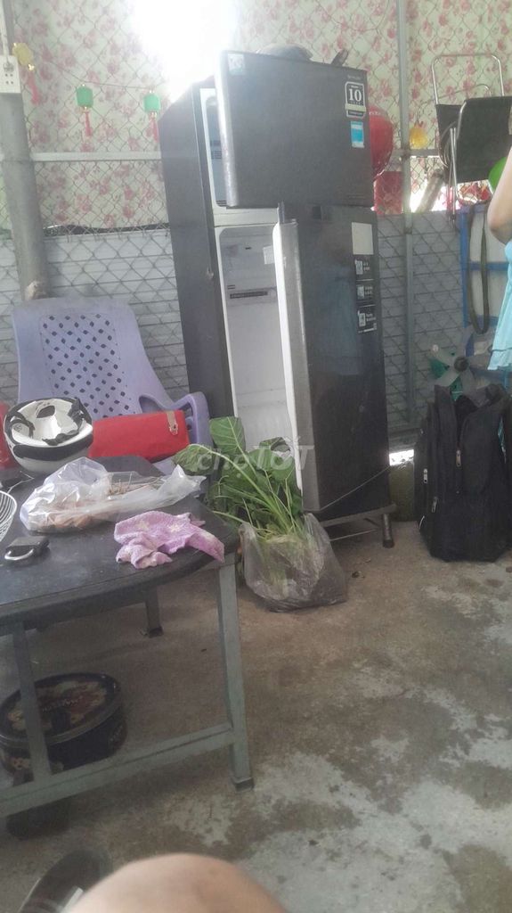 Tủ lạnh Sharp Đen Tiết kiệm điện. Mua bán Tủ lạnh tại Thành phố Thuận An Bình Dương được đăng bởi Dc Trưởng hình 1