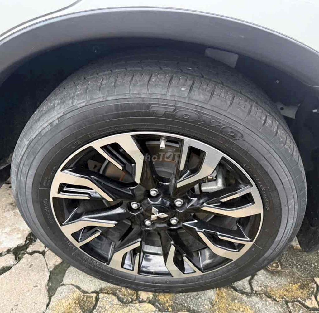 Bán Outlander 2.0L CVT 2020 Xe Đẹp - Giá Siêu Tốt. Mua bán Ô tô tại Quận Tân Phú Tp Hồ Chí Minh được đăng bởi Sinh Xe Cũ Mitsubishi Trường Chinh hình 9