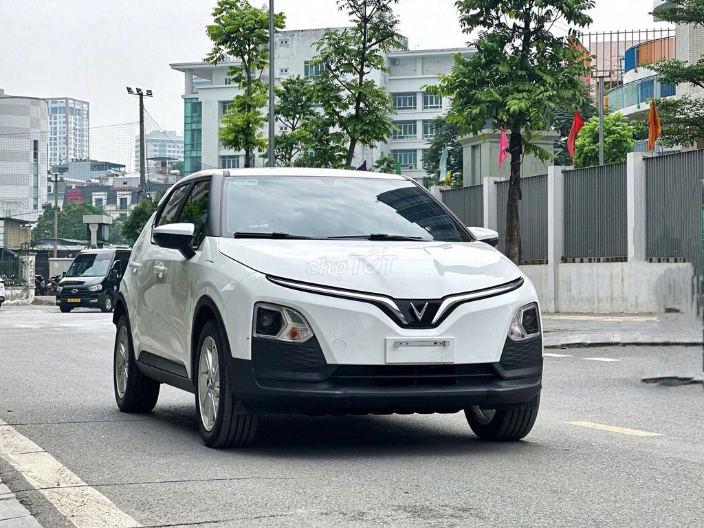 Vinfast VF5 Plus 2025 Белый с выкупленной батареей 60000 км