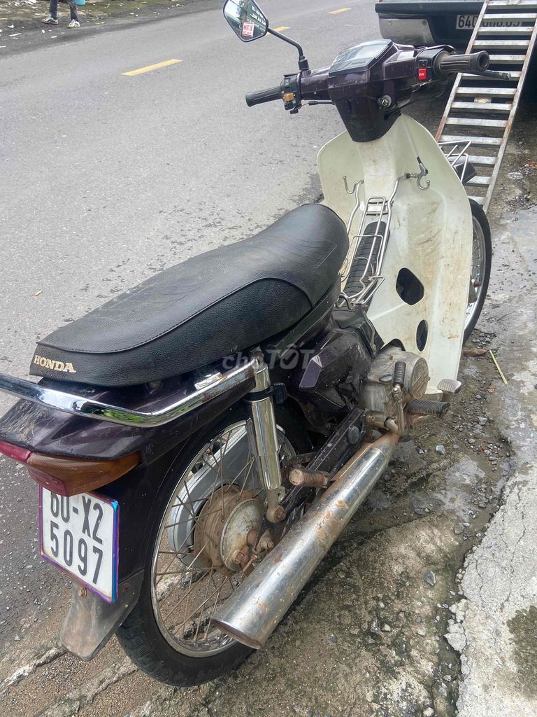 BOSS SANDA MÁY ÊM CHẤT CHẠY CÒN OK MẠNH BỐC. Mua bán Xe máy tại Huyện Trảng Bom Đồng Nai được đăng bởi CHODONGNAI youtube video hình 5