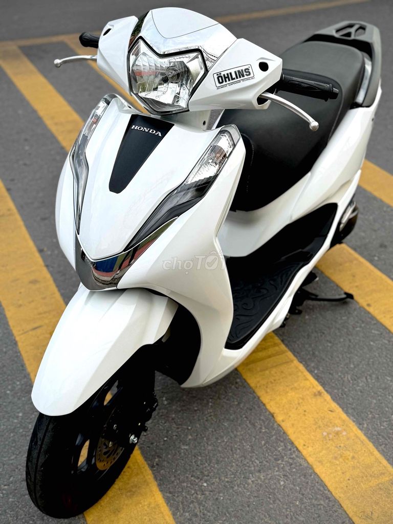 Honda Lead 125 2020 Sporty Trắng đen. Mua bán Xe máy tại Quận 11 Tp Hồ Chí Minh được đăng bởi CỬA HÀNG CHUYÊN GÓP NỢ XẤU hình 3