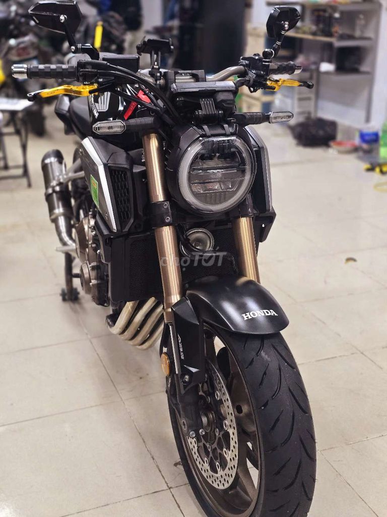 QUÝMOTOR CYCLE ĐÀ NẴNG, HONDA CB650R CÒN MỚI. Mua bán Xe máy tại Quận Thanh Khê Đà Nẵng được đăng bởi Quý Moto Cycle 21 điện biên phủ Đà Nẵng hình 3