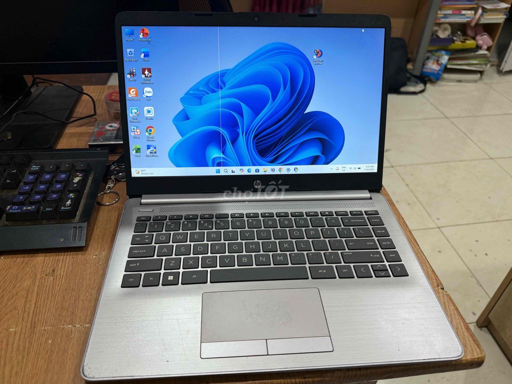 HP 240 G8 i5-1135G7 8GB/512GB SSD Bạc. Mua bán Laptop tại Quận Liên Chiểu Đà Nẵng được đăng bởi Trinh Nguyễn hình 1