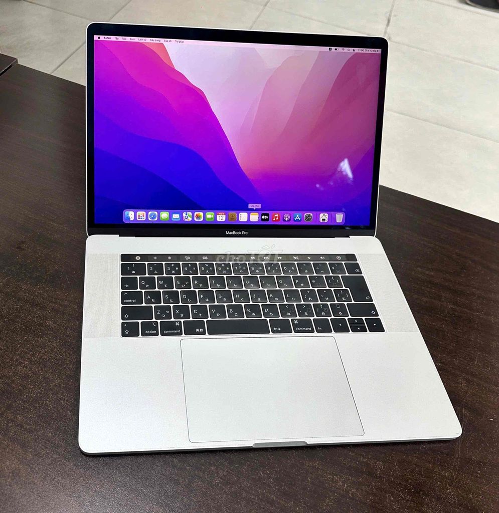 Macbook Pro 15" 2018 touchbar. Mua bán Laptop tại Quận 5 Tp Hồ Chí Minh được đăng bởi KHÁNH ĐĂNG  hình 1