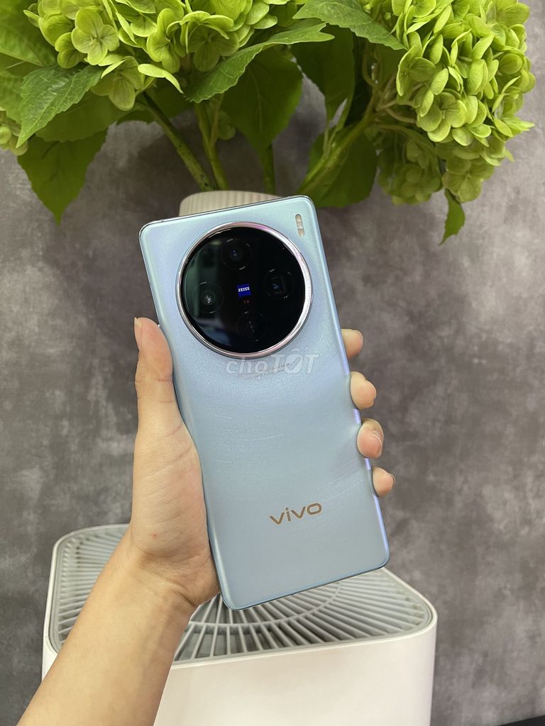 Vivo X100 Quốc Tế (16/512GB) Kèm sạc 𝗚𝗢𝗣𝟬₫𝗚𝗜𝗔𝗢𝗟𝗨𝗨. Mua bán Điện thoại tại Quận Ninh Kiều Cần Thơ được đăng bởi DI ĐỘNG BULL hình 1